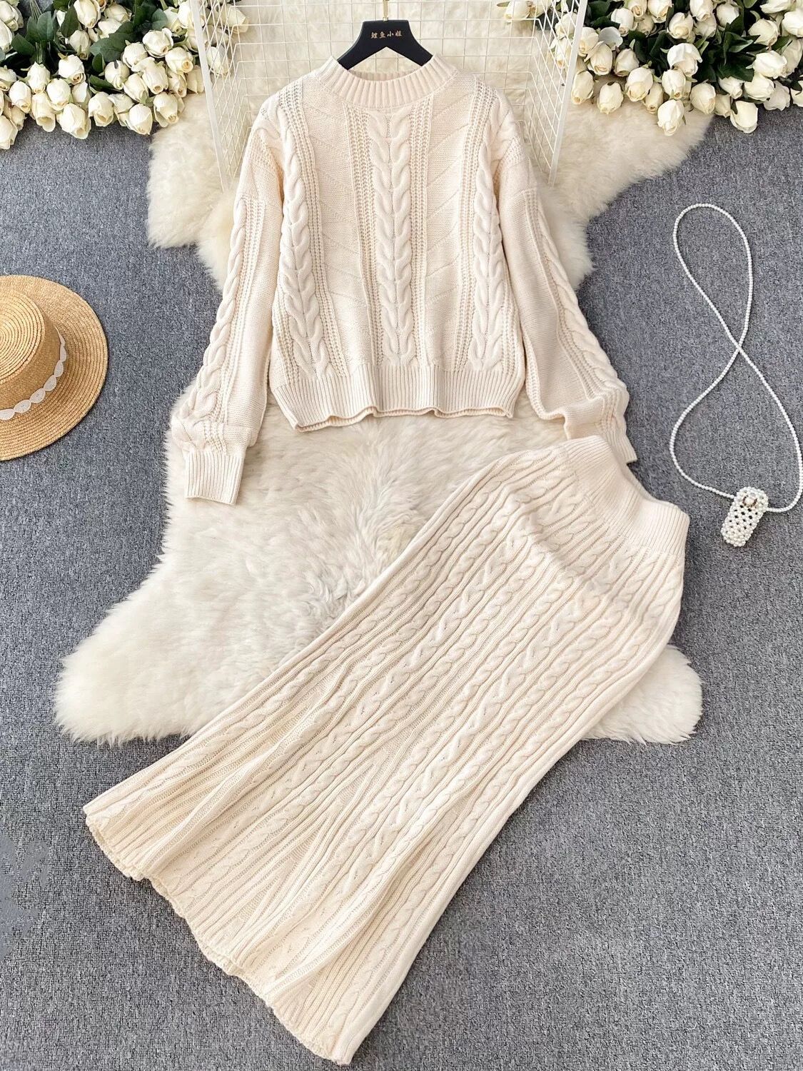 Say a prayer knitted set KTP270 image